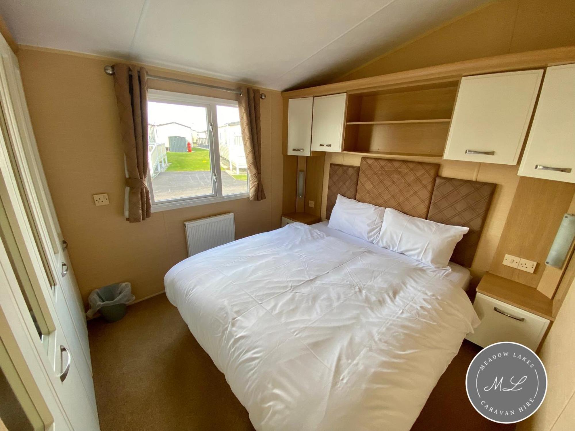 Palm Grove 132 - Pet Friendly, Wifi, Central Heating, Close To Shops And Beach - Meadow Lakes Caravan & Lodge Hire 查珀尔圣伦纳兹 外观 照片