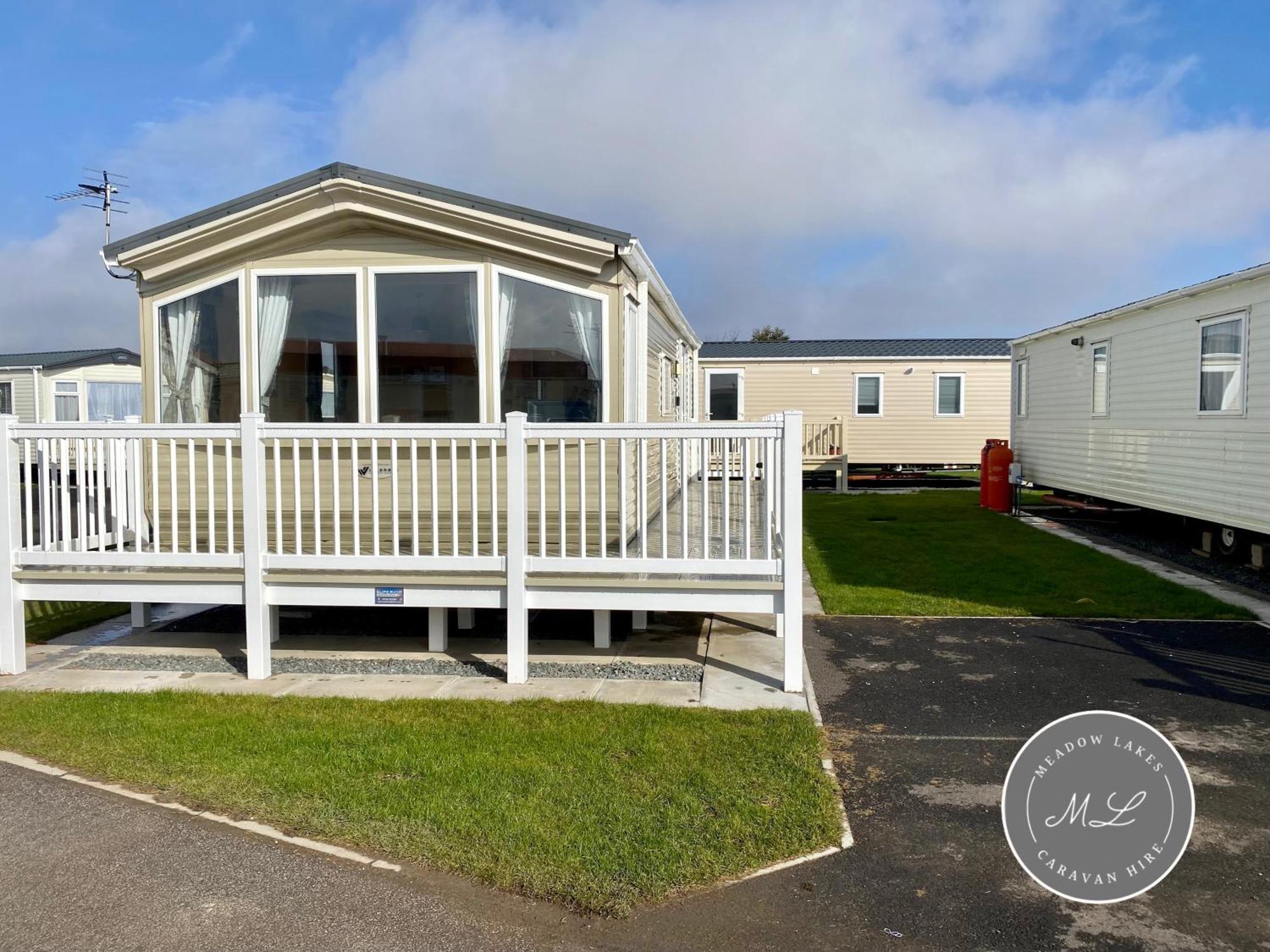 Palm Grove 132 - Pet Friendly, Wifi, Central Heating, Close To Shops And Beach - Meadow Lakes Caravan & Lodge Hire 查珀尔圣伦纳兹 外观 照片
